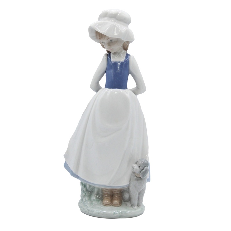 Nao by Lladr Figurine: 397 Cheer Me Up