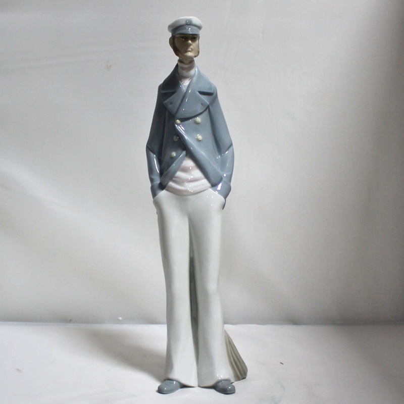 Lladro Figurine: Sea Captain 4621 | Please Read