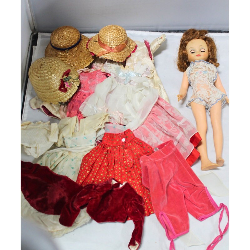 American Character, Betsy McCall and Outfits
