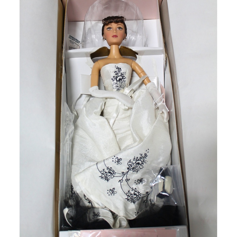 Madame Alexander, Alexandra Fairchild Ford as Sabrina Doll