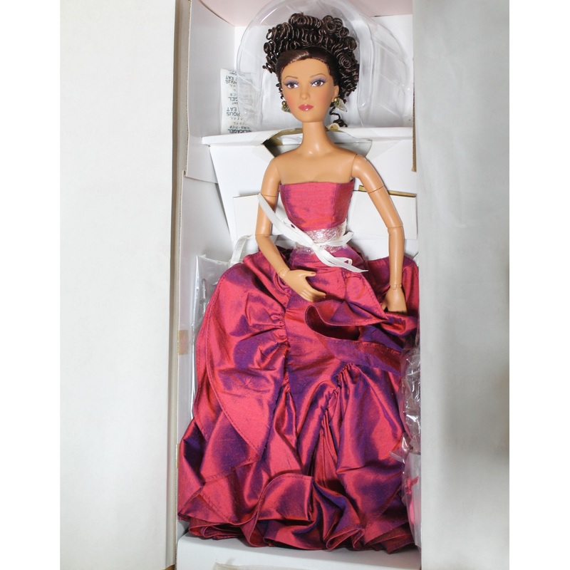 Madame Alexander, La Vida Sofia Cruz Doll