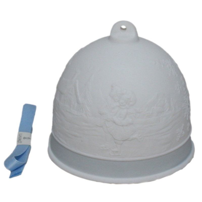 Lladr Bell: 17616 Winter Bell - 1998