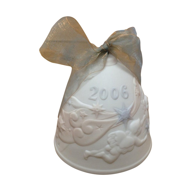 Lladr Bell: 18222 Christmas Bell - 2006