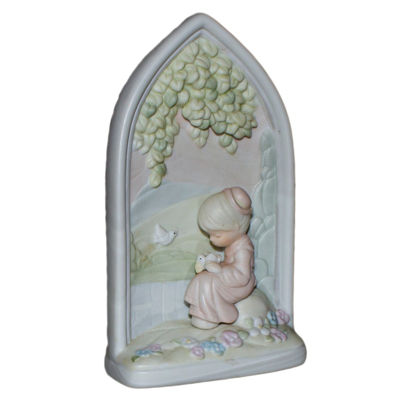Precious Moments: 523348 Blessed are the Peacemakers