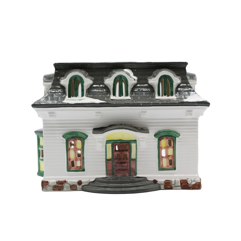 Department 56: 50717 Carriage House