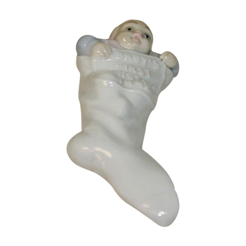 Lladr Figurine: 5922 Baby's First Christmas - 1992