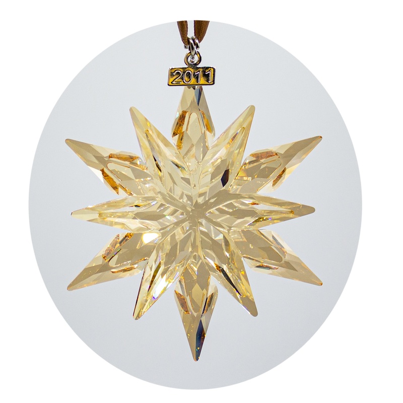 Swarovski Ornament: 1092040 SCS Christmas Snowflake - 2011