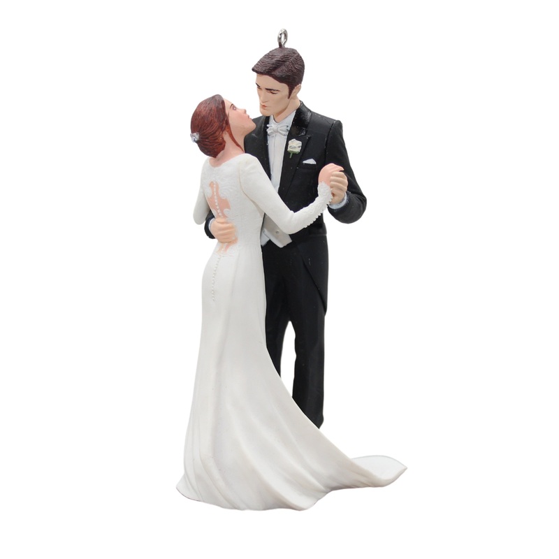 Hallmark Ornament: 2012 Edward and Bella's Wedding | QXI2951 | Twilight