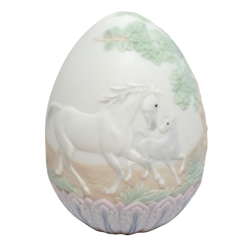 Lladr Figurine: 17548 Egg - 1995