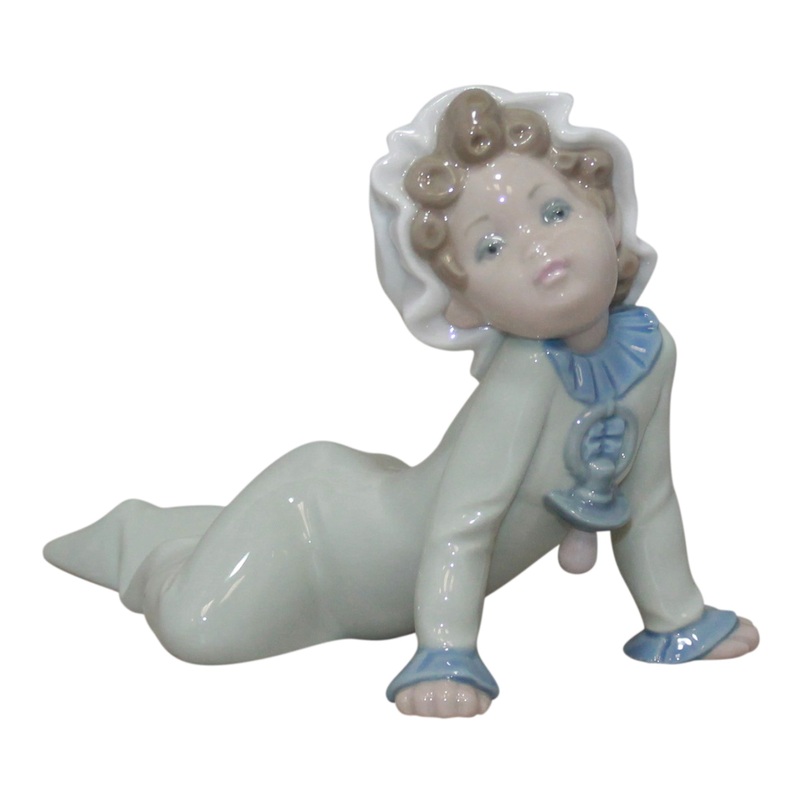 Lladr Figurine: 5101 Baby on Floor