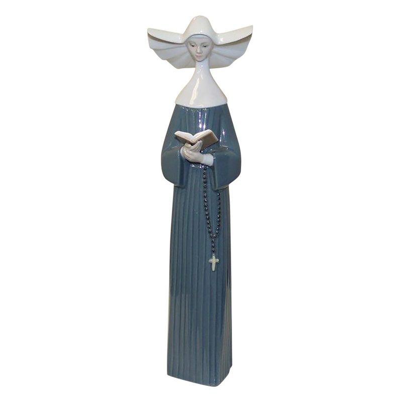 Lladr Figurine: 5500 Prayful Moment Blue