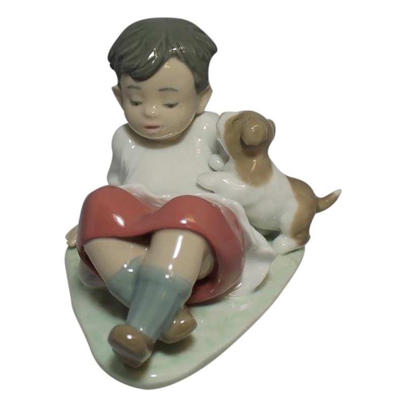 Lladr Figurine: 5988 Taking Time