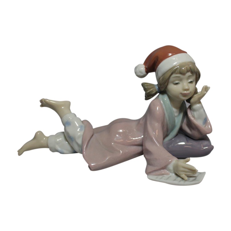Lladr Figurine: 6194 Christmas Wishes