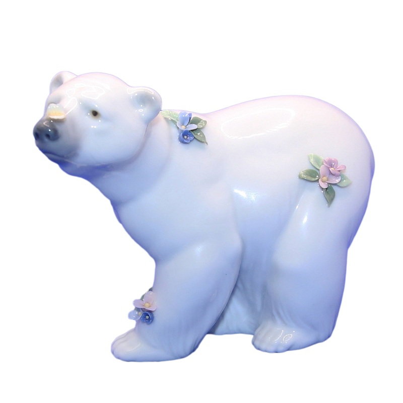 Lladr Figurine: 6354 Attentive Polar Bear