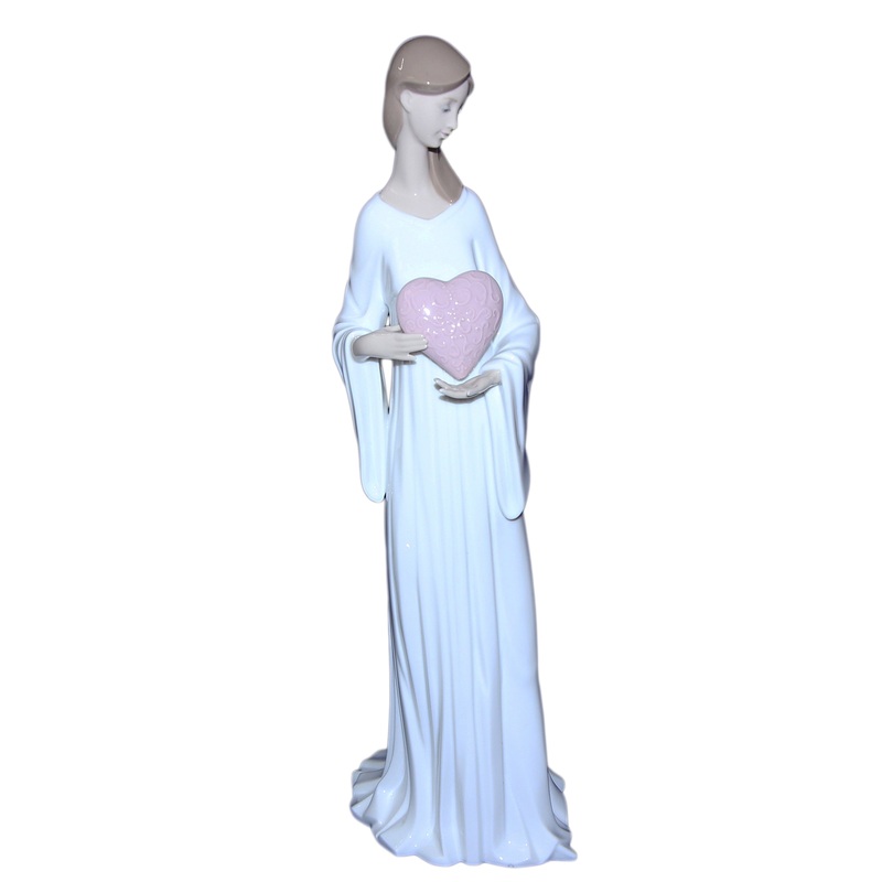 Lladr Figurine: 6379 Love