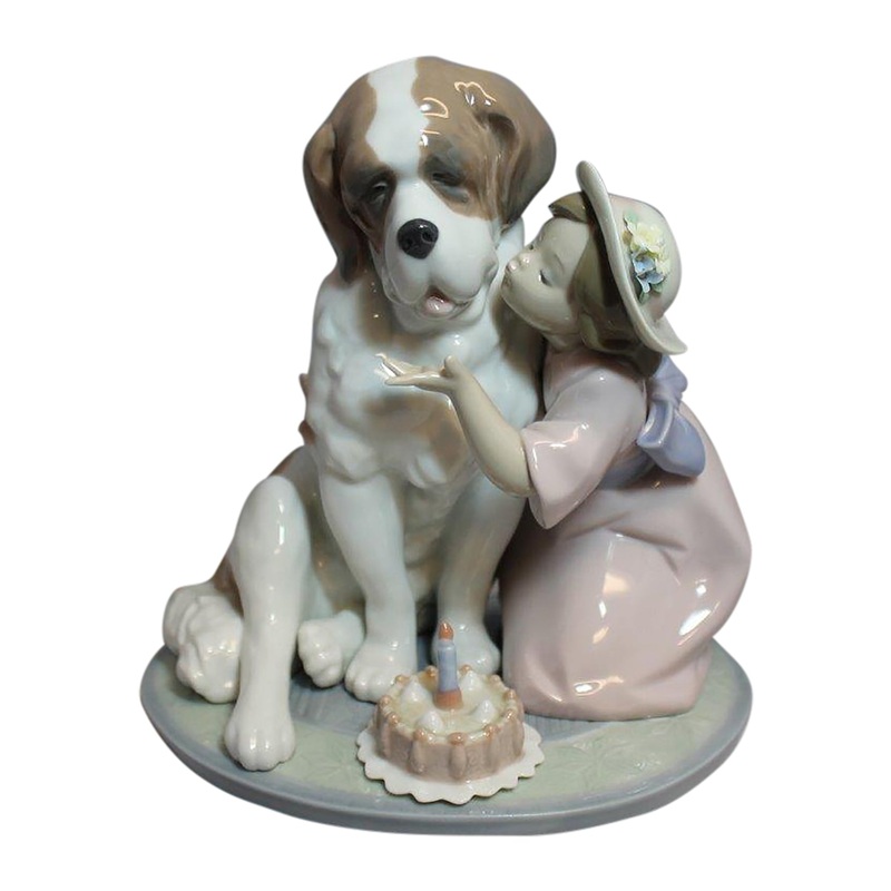 Lladr Figurine: 6632 A Birthday Kiss