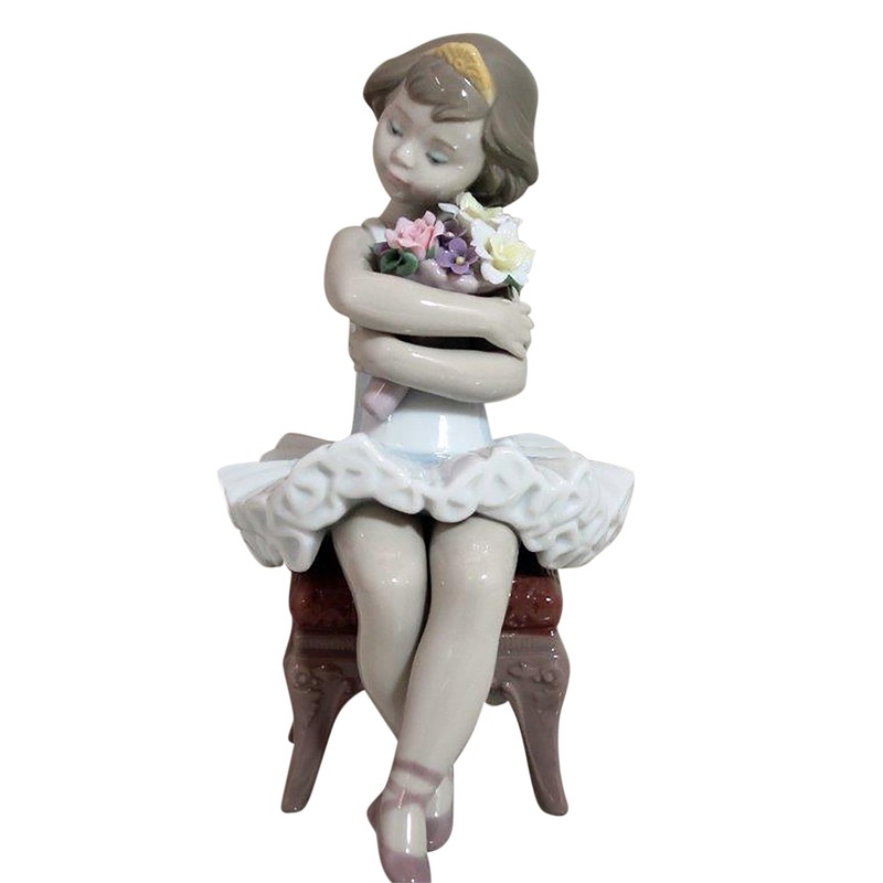 Lladr Figurine: 6763 First Performance