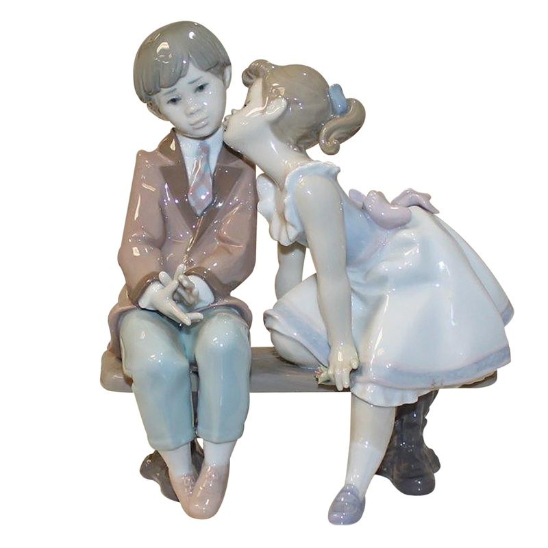 Lladr Figurine: 7635 Ten & Growing