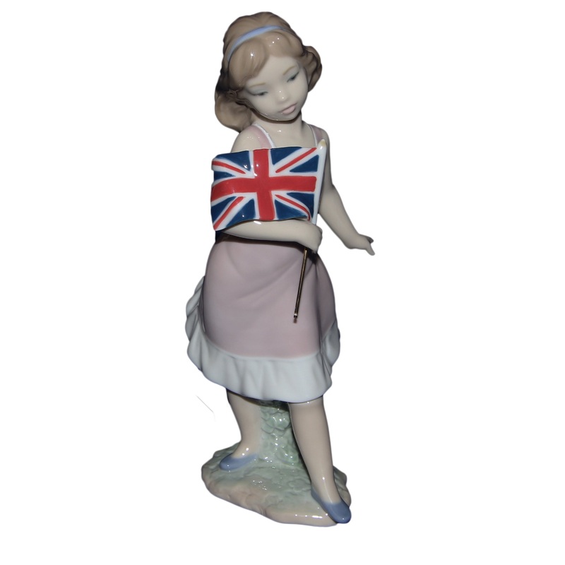 Lladr Figurine: 8604 Pride of Your Kingdom