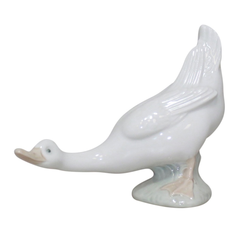 Lladr Figurine: Nao 244 Suspicious Duck