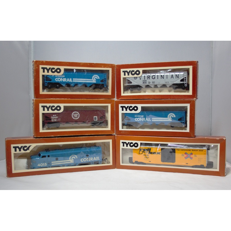 Lot of 6 Tyco Trains | Ho Scale | Conrail Engine, 4 Bay Hopper car & more