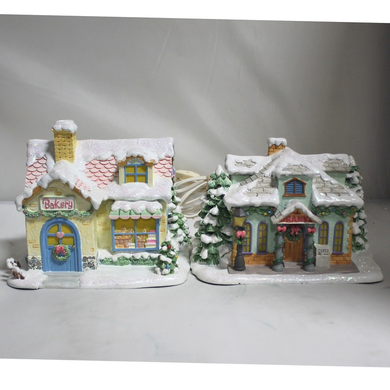 Lot of 2 Precious Moments: Christmas Village Buildings | 78926 & 79390