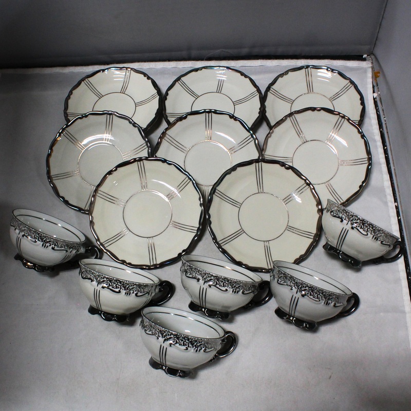 Lot of 14: Mitterteich Bavaria Tea Cups and Plates
