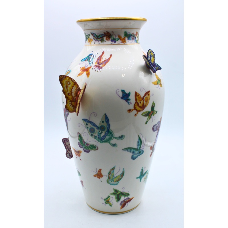 Franklin Mint | The Vase of a Hundred Butterflies | Broken Butterfly