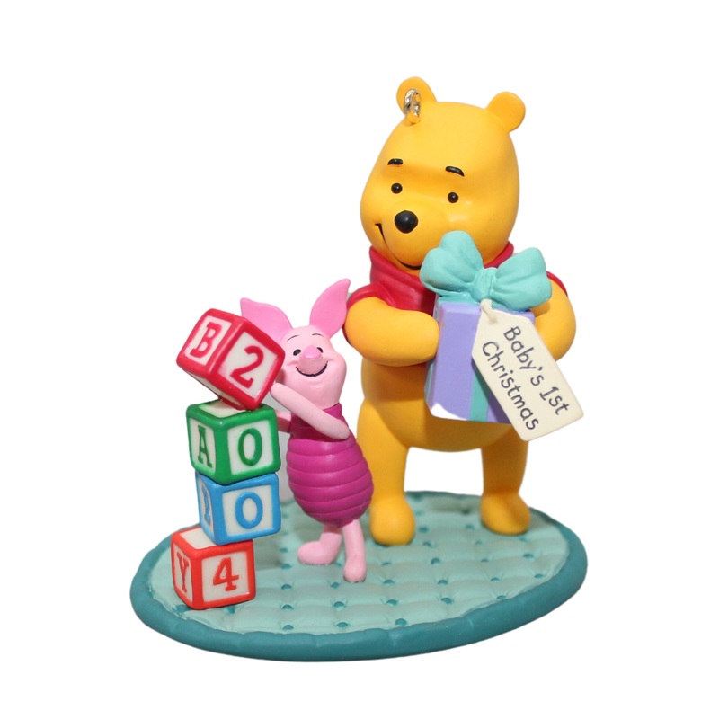 Hallmark Ornament: 2004 Baby's First Christmas | QXG5721 | Winnie the Pooh