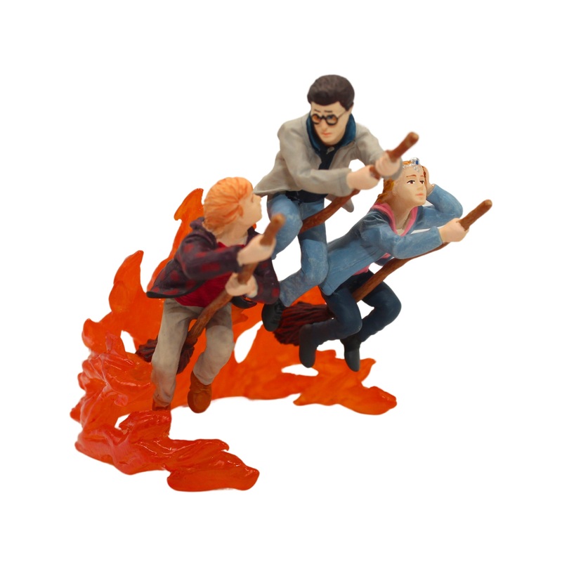 Hallmark Ornament: 2011 Fleeding the Fiendfyre | QXI2427 | Harry Potter