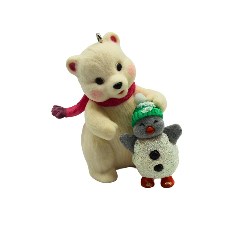 Hallmark Ornament: 2009 There's No Fun Like Snow Fun! | QX8022