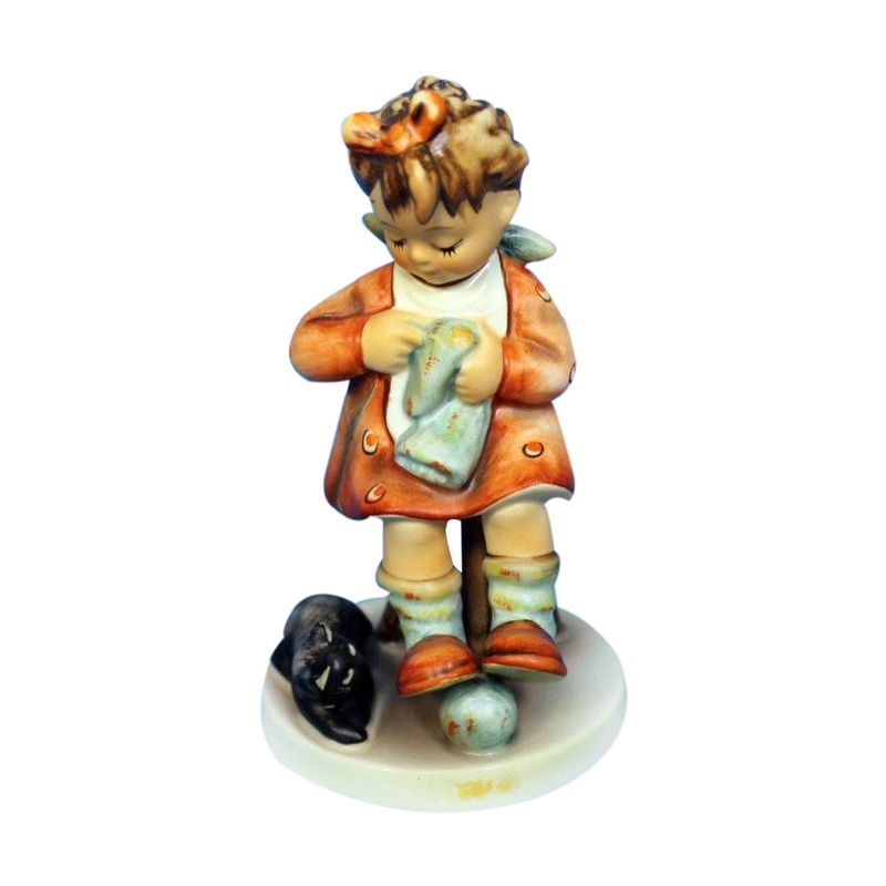 Hummel Figurine: Mother's Helper - 133