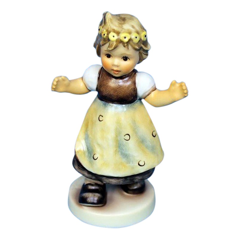 Hummel Figurine: Spring Fancy - 912/D