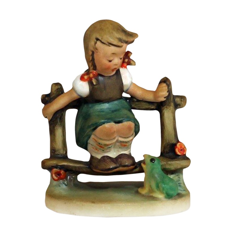 Hummel Figurine: Little Velma - 219/2/0