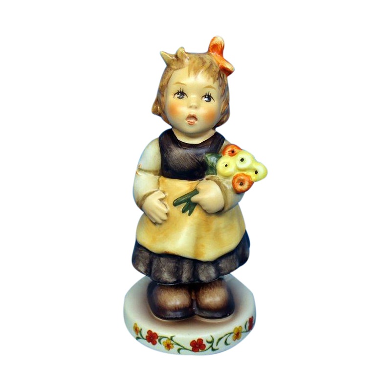 Hummel Figurine: Pretty Posey - 2174/A