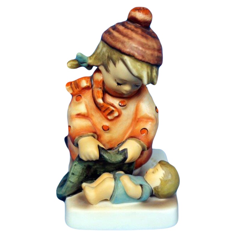 Hummel Figurine: Sleep Tight - 424