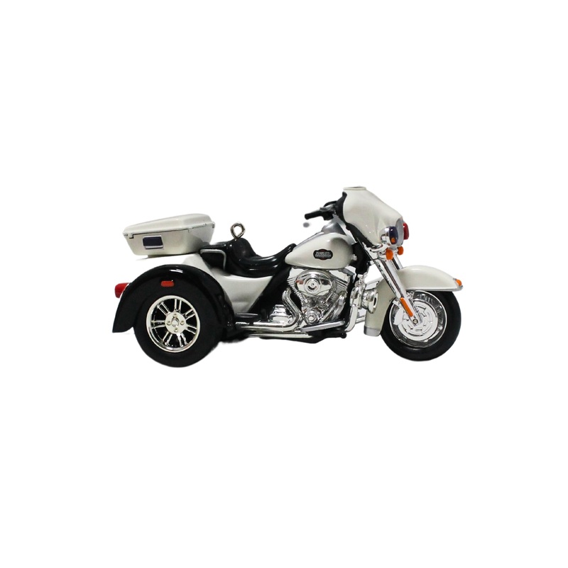 Hallmark Ornament: 2009 2009 Tri-Glide Ultra Classic Inaugural Trike | QXE3043
