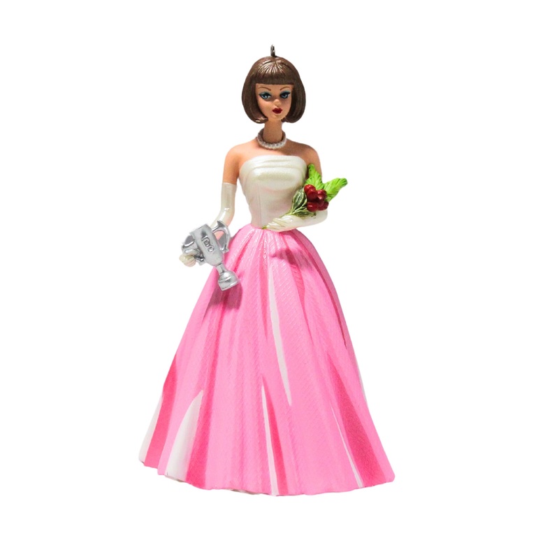 Hallmark Ornament: 2011 Campus Sweetheart | QX8887