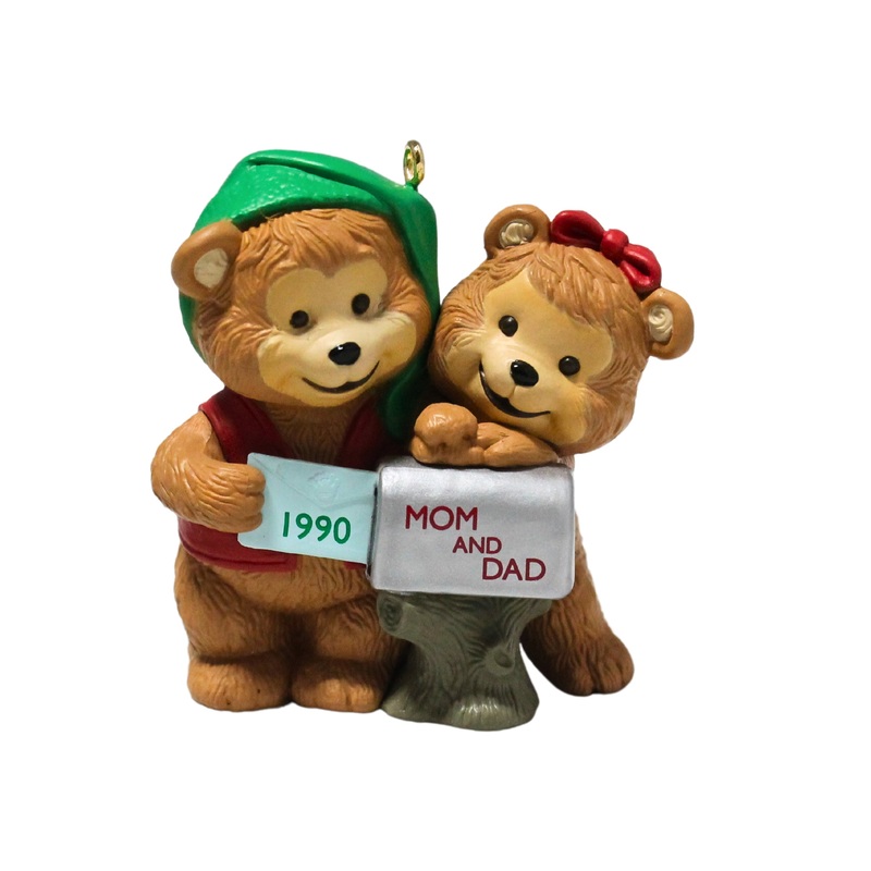 Hallmark Ornament: 1990 Mom and Dad | QX4593