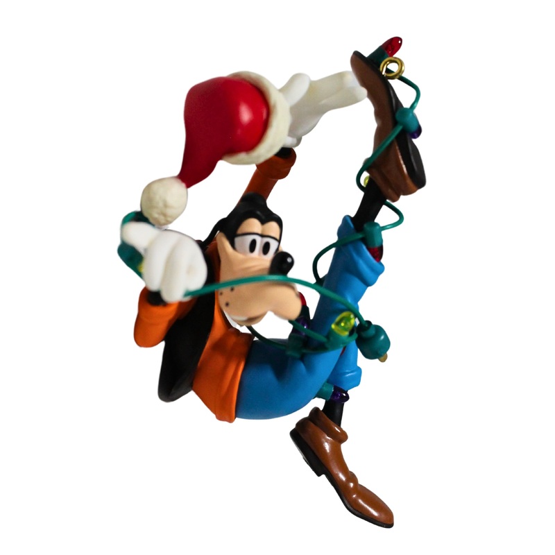 Hallmark Ornament: 2003 Goofy Helps Out | QXD5037
