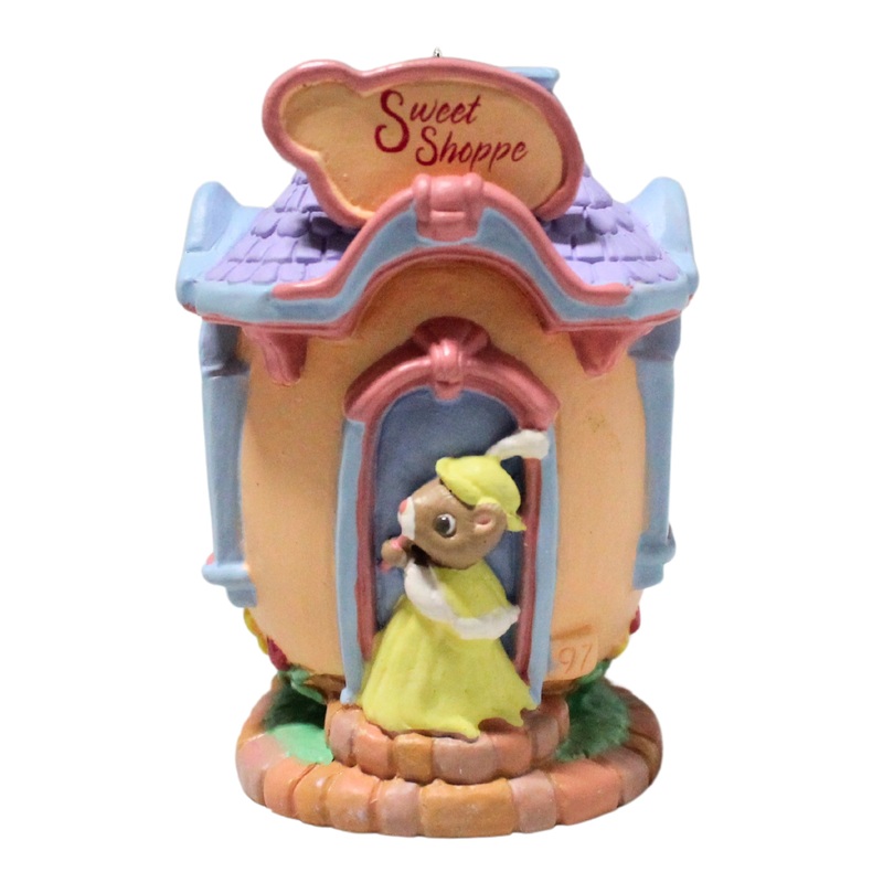 Hallmark Ornament: 1997 Apple Blossom Lane  | QEO8662