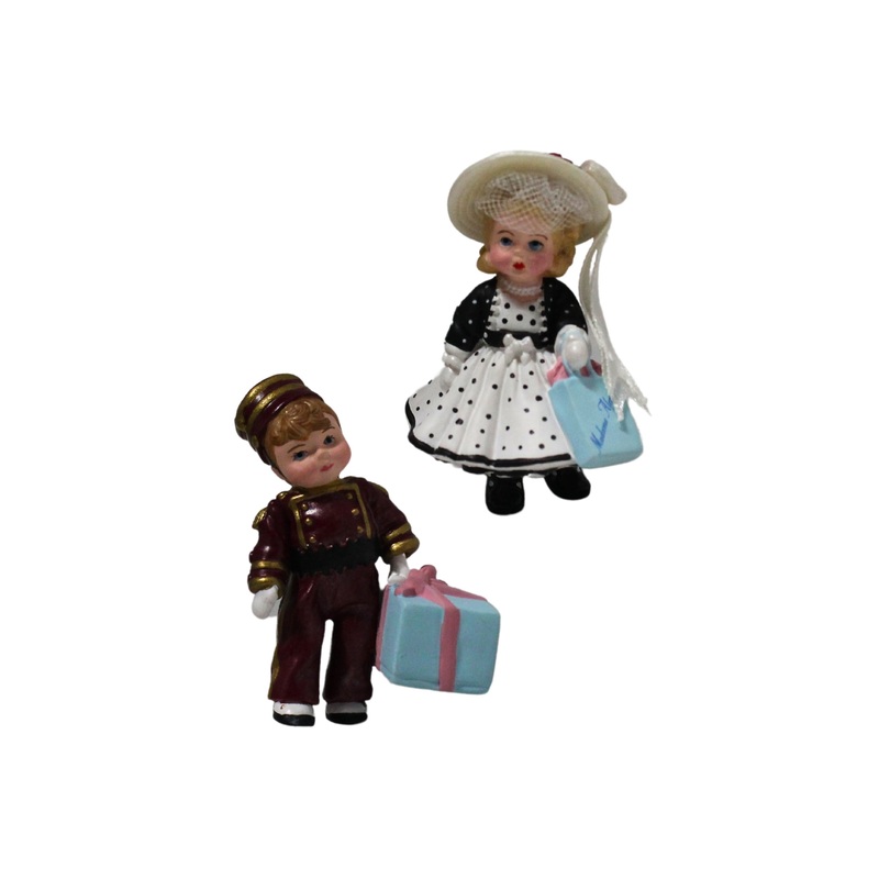 Hallmark Ornament: 1999 Park Avenue Wendy and Alex the Bellhop | QFM8499