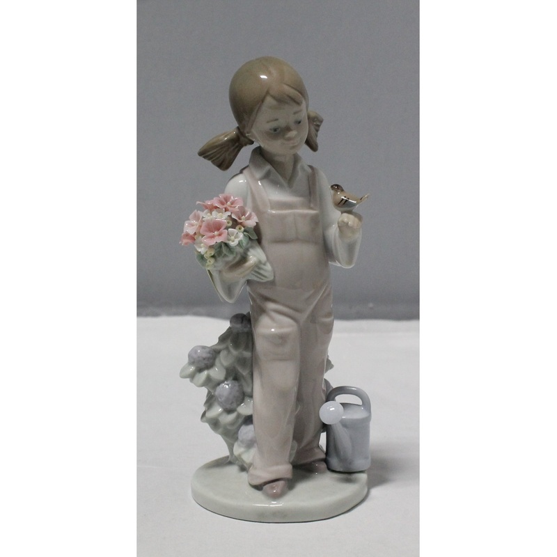 Lladr Figurine:  5217 Spring | Glazed Finish | Please Read