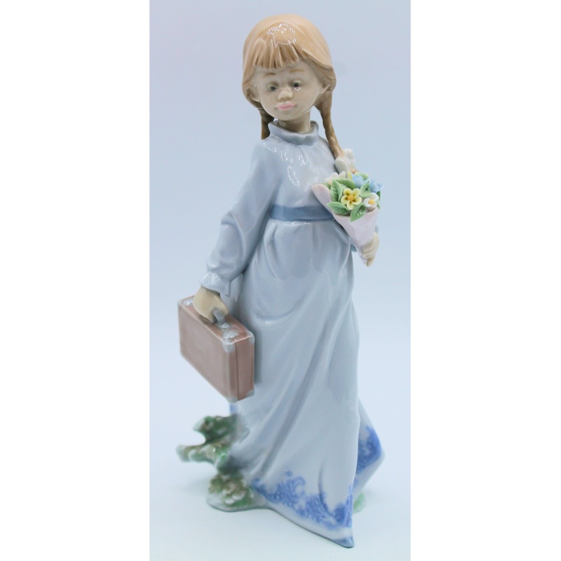 Lladr 7604 | School Days | Missing Petals