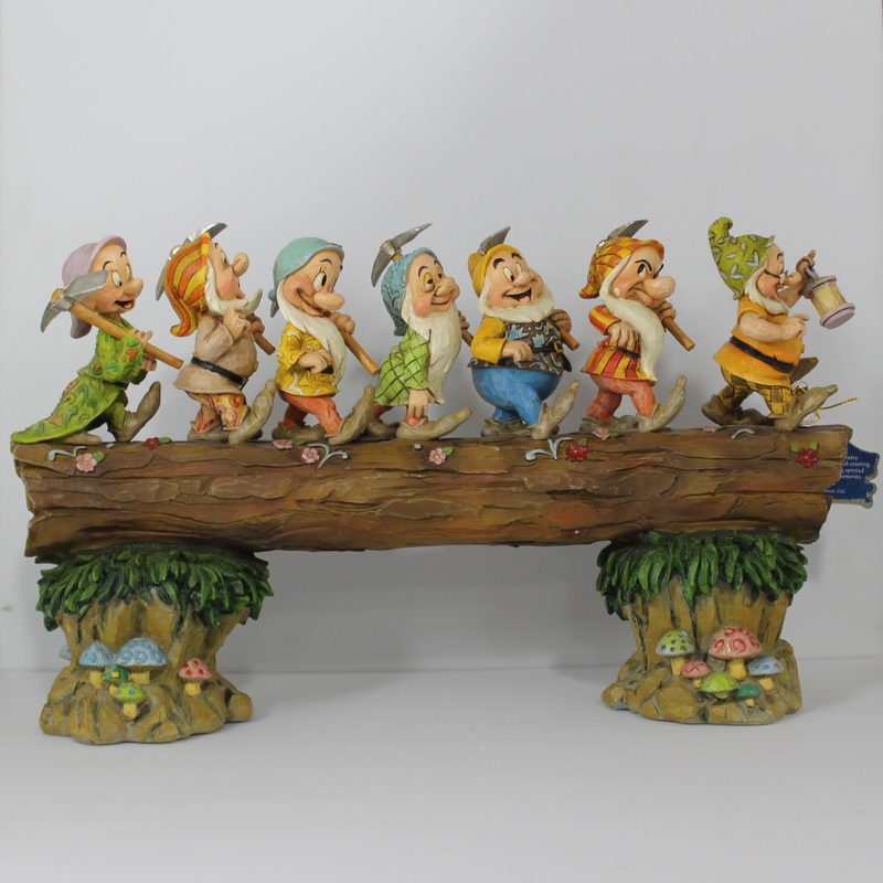 Disney Traditions Showcase Collection "Homeward Bound" Seven Dwarfs
