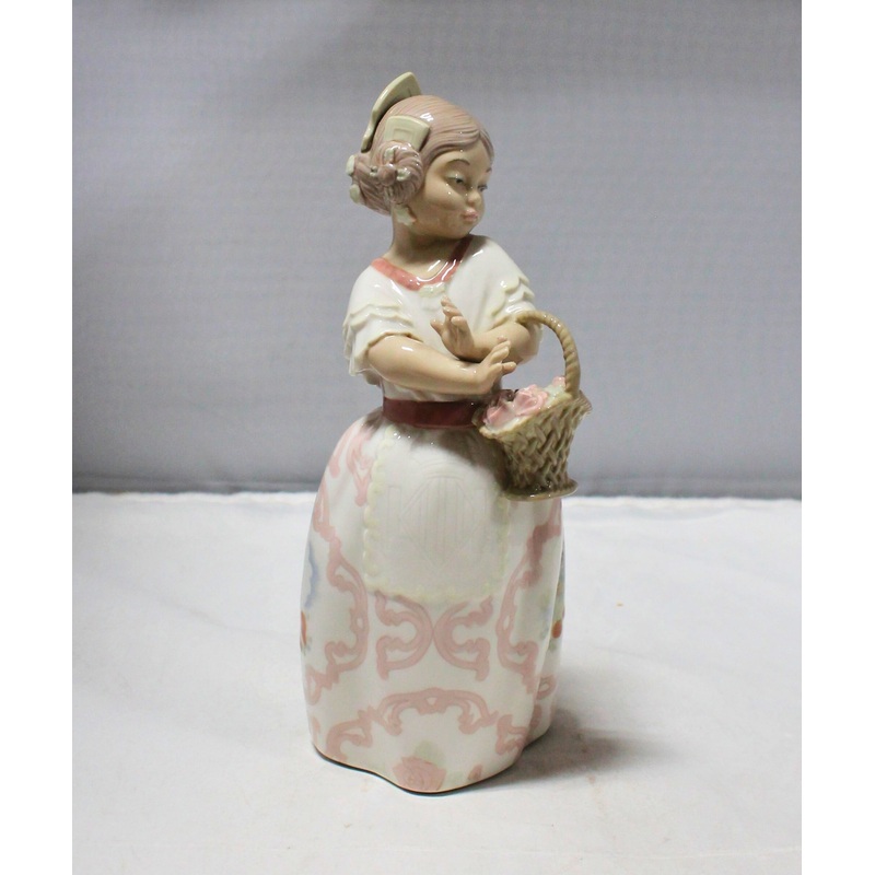Zaphir Pocelain Girl With Flower Basket Figurine