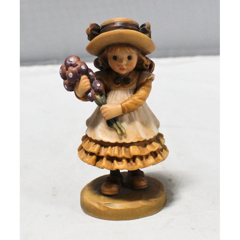 ANRI My Present For You, Sarah Kay Figurine