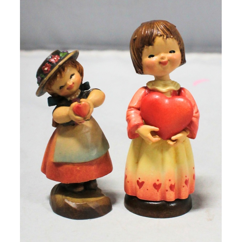 Lot of 2: ANRI Girls Holding Heart Figurines