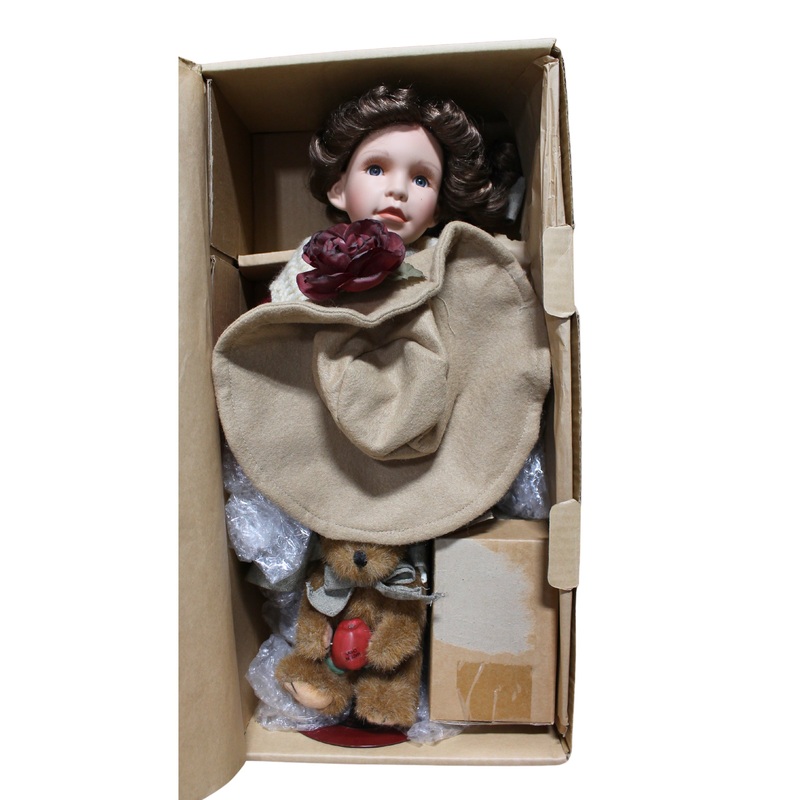 Boyds Collection |  4923 Candace | Non-Mint Box