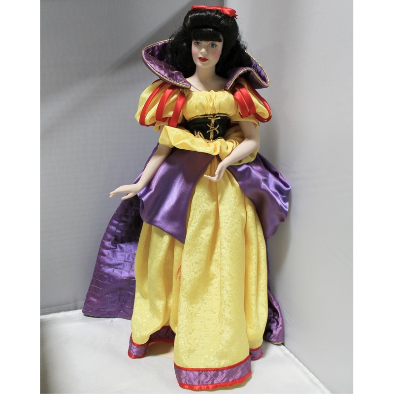 Franklin Heirloom, Snow White Porcelain Doll